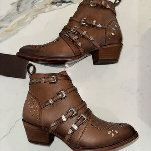 Cuadra brand women’s Ankle Booties with Buckle Detail